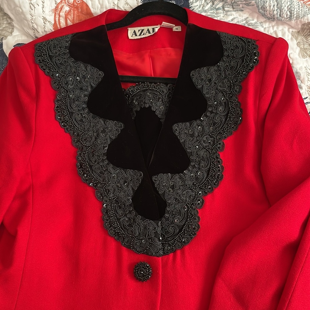 Red blazer set - Picture 2 of 7
